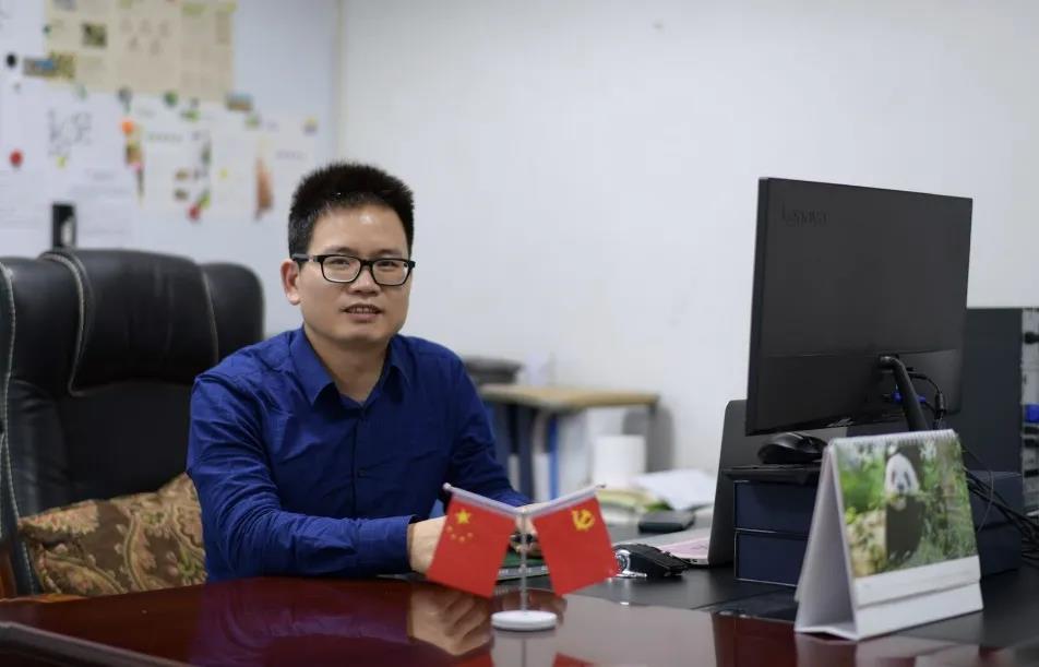 【tapplay集团“两优一先”典型事迹】广东省国资系统优秀共产党员蔡友华：以科技创新成果诠释使命担当。