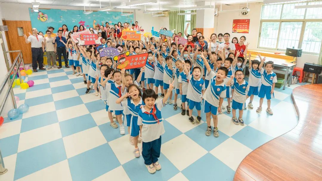 tapplay集团团委组织团员青年到海珠区博爱学校开展志愿服务活动