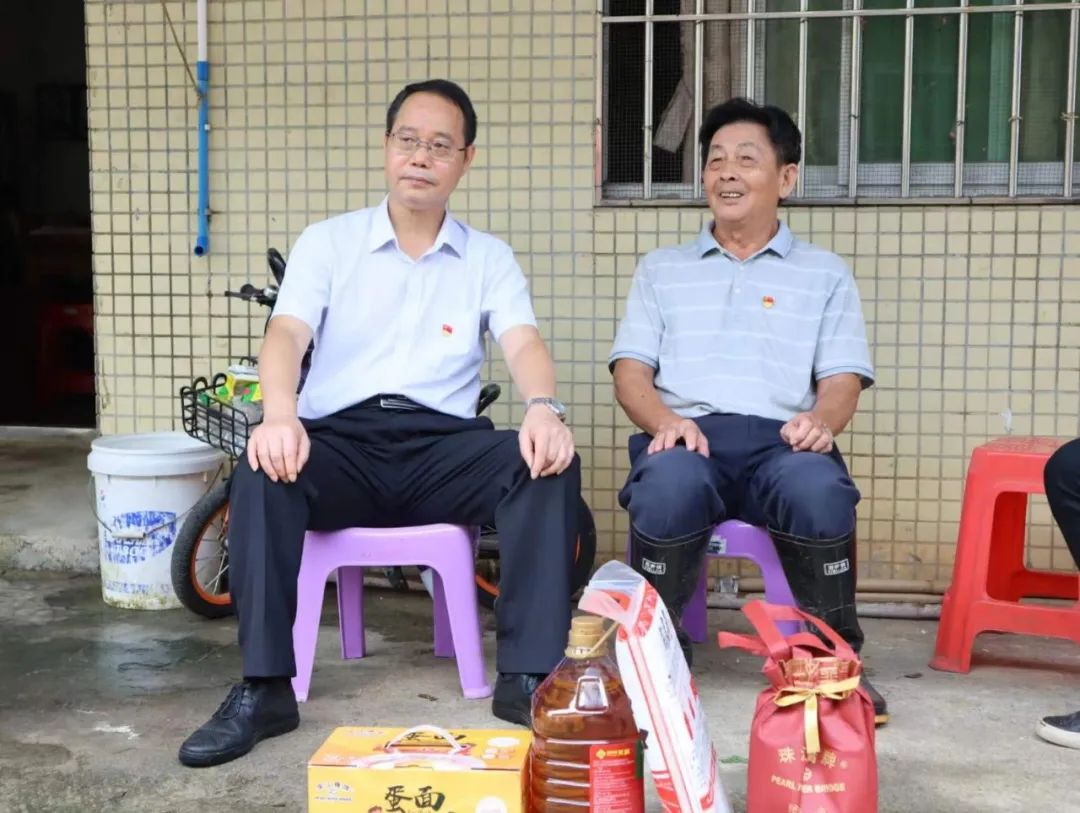 tapplay集团捐赠100万元助力英德市镇南村救灾复产 全力防止脱贫户因灾返贫