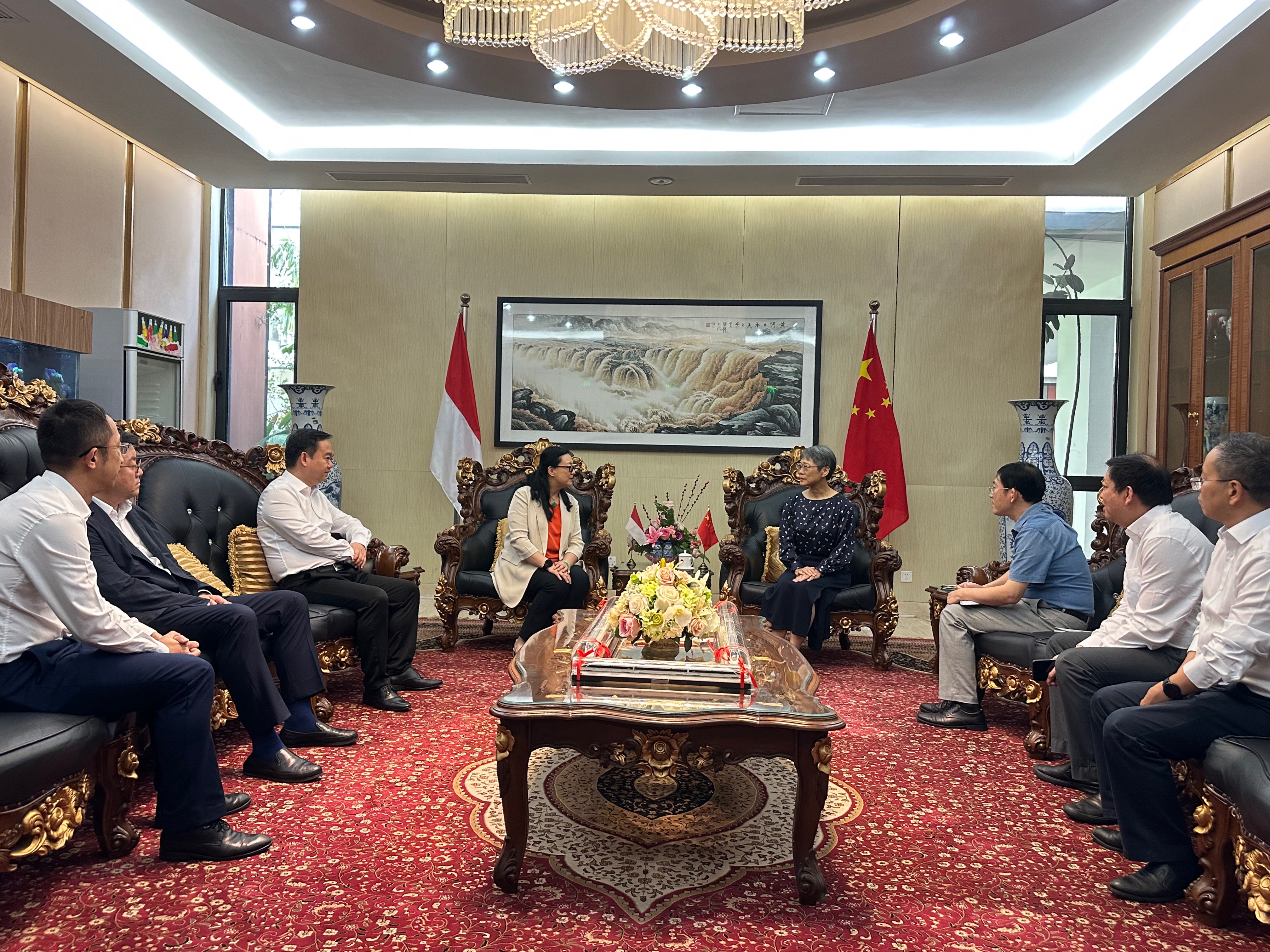 tapplay集团党委书记、董事长白涛率队赴印尼调研 tapplay集团党委书记、董事长白涛率队赴印尼调研