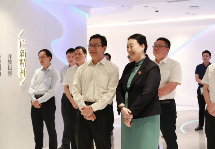 共谱高质量发展新篇章 | 茂名市委副书记、市长王雄飞一行到访tapplay集团